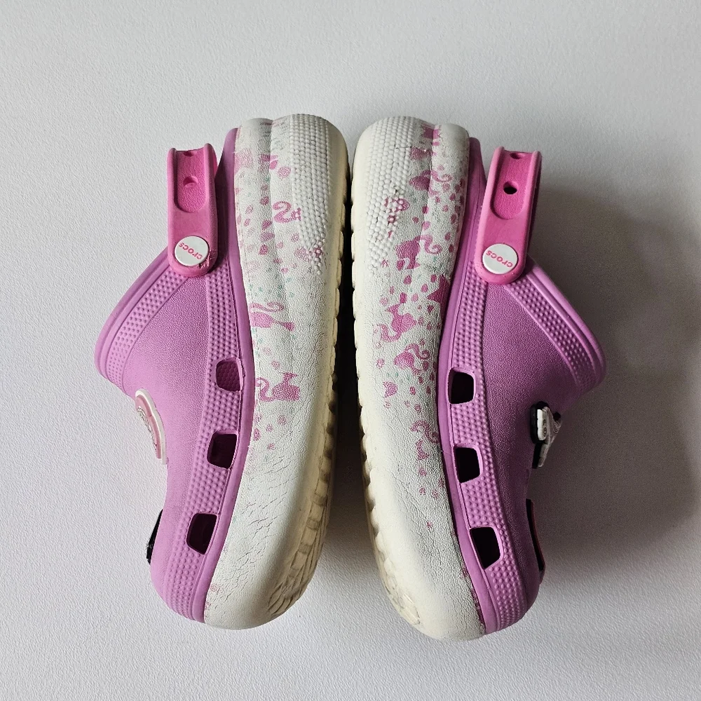 🎀 Crocs Barbie Platform Clogs Kids J3 Pink Jibbitz Charms Limited Edition